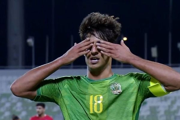 جدال نقل‌وانتقالاتی سپاهان و استقلال بر سر مهاجم عراقی!