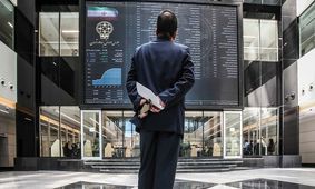 ادامه روند نوسانی بورس / پیام قرمز شدن 76 درصد نمادها چیست؟