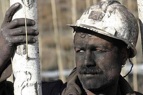 کارگران چشم انتظار افزایش حقوق و کالابرگ / قشر ضعیف تحت فشارند !