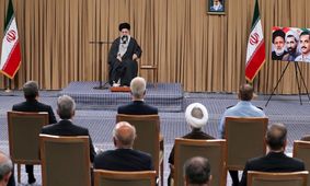 رهبر انقلاب: تولید نفت کشور پایین است؛ از نخبگان جوان بهره بگیریم و روش‌های اکتشاف نو شود