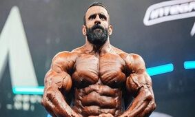  استوری معنادار هادی چوپان همه را به شک فرو برد / گرگ پارسی رفت؟