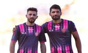 ستاره‌ای که پرسپولیس قرضی به تیم لیگ برتری داد/ این بازیکن 21 ساله کریم باقری جدید است