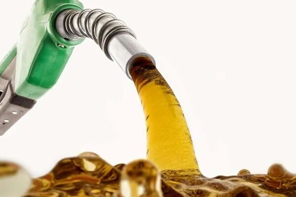 چه شرکت‌هایی مجاز به واردات بنزین سوپر هستند؟
