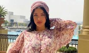 رونمایی آرام جوینده از بیل های مکانیکی اش ! / خانم به شهرداری دبی کمک می کنه !