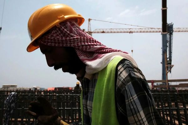 ۹۴ هزار خانه برای کارگران؛ بزرگ‌ترین طرح مسکن کارگری کلید خورد
