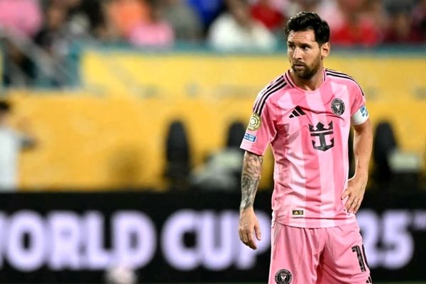 نه‌ فقط فوتبال، بلکه لاکچری‌ترین ساعت‌ها هم دست مسیه!/ ساعتی هم قیمت یک ویلا +عکس