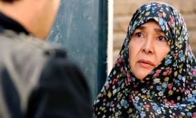 تصویری که زمان را متوقف می‌کند؛ چهره نوجوانی آفرین عبیسی در سال ۱۳۴۹!