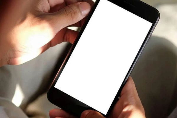 فروش این مدل گوشی‌ها به طور رسمی ممنوع شد!