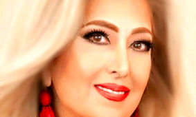 عکس زیرخاکی از لیلا فروهر در کنار پدرش جهانگیر / همچنان زیبا و دلربا !