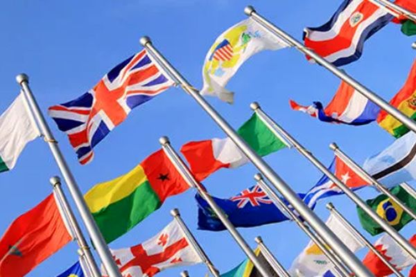 از تکثّر به کپی‌کاری جهانی/ روایت یک ابتذال فراگیر