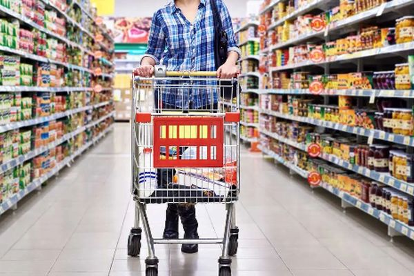 خبر خوش وزارت رفاه / اعتبار کالابرگ یک میلیونی افزایش می‌یابد