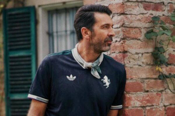 پیراهن سوم یوونتوس برای فصل جدید رونمایی شد +عکس