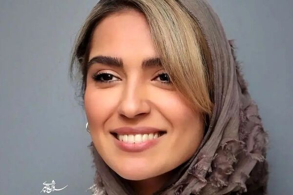 عکس جنجالی مادرشوهر و پدرشوهر مونا کرمی که همه را شوکه کرد!
