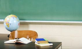 آشتی دولت با فرهنگیان؛ حقوق معلمان و یارانه کاغذ در راه است