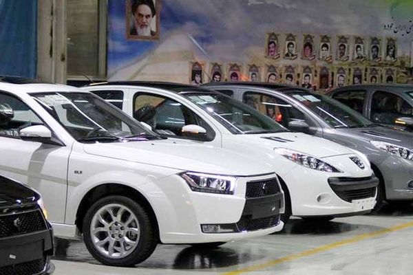 
زازله در بازار خودرو | افزایش قیمت‌ها در بهمن ماه قطعی شد!
