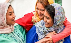 دختران بلوچ از سکوت مادران خسته اند/ تازیانه فقر زیر ساخت؛ بر پیکر زنان سیستان و بلوچستان