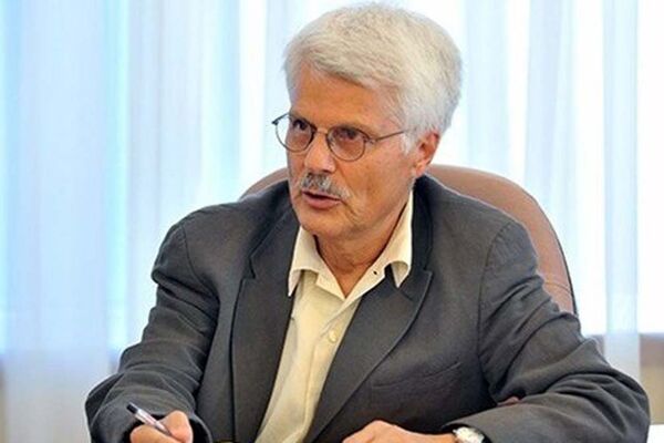 پیش‌بینی‌های اقتصاددان برجسته هادی صالحی اصفهانی
