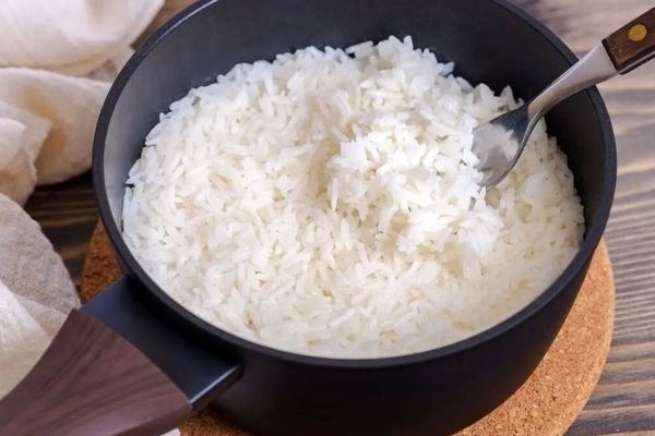 برنج نیم‌دانه؛ ناجی سفره‌ی مردم در روزهای گرانی