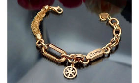 ۱۲ مدل دستبند طلا فشن که همیشه روی مد هستند!

