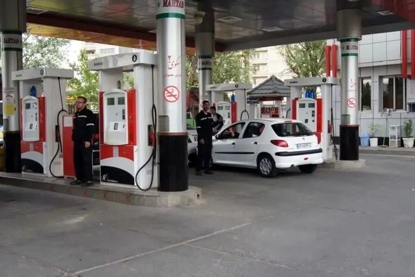 بنزین ۱۵۰۰ تومانی؛ معجزه‌ای که فقط برای برخی افراد اتفاق می‌افتد!