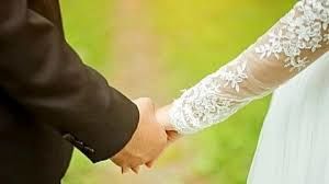 3 زنه بودن جذاب ترین بازیگر مرد خاطره ساز ایرانی ها + عکس عروس های زیبایش!