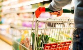 توزیع فراوان کالاهای اساسی میان مردم / مجلس خیال ملت را راحت کرد