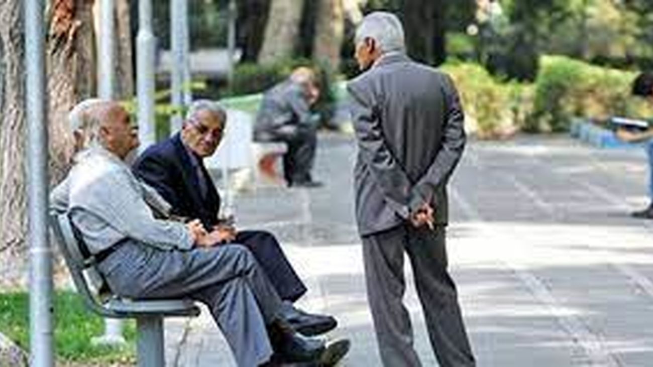بحث تغییر مبنای حقوق بازنشستگی از ۲ سال به ۵ سال داغ شد / با این کار دریافتی بازنشستگان افزایش می یابد