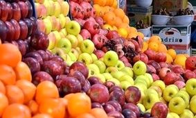 هلو و انجیر لوکس شدند/ افزایش بی‌سابقه قیمت میوه‌های تابستانی!