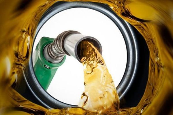 جزئیات شرط حذف سهمیه بنزین در سال 1404منتشر شد!