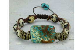 گذر از شکست عشقی و سختی های گذشته یکی از خواص این سنگ است