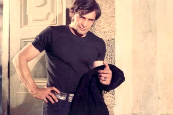 تمرین بدنسازی بیک ایمانوردی در دهه ۴۰؛ تصویری که زمان را متوقف کرد!