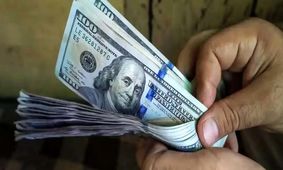 پیش‌بینی قیمت دلار ۹ اردیبهشت ۱۴۰۳/ معامله‌گران به لاک احتیاطی رفتند