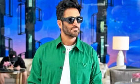 عاشقانه محمدرضا گلزار و نوعروسش در سواحل اروپا / بریز و بپاش لب دریا !