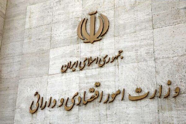 چه کسانی در لیست 6 گزینه احتمالی وزیر اقتصاد قرار دارند؟