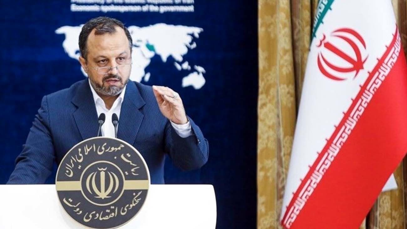وزیر اقتصاد؛ سهمیه سوخت خودروهای فاقد بیمه قطع شود + نامه