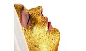 برای زیبایی پوست و جوانسازی هر شب با ماسک طلا بخوابید
