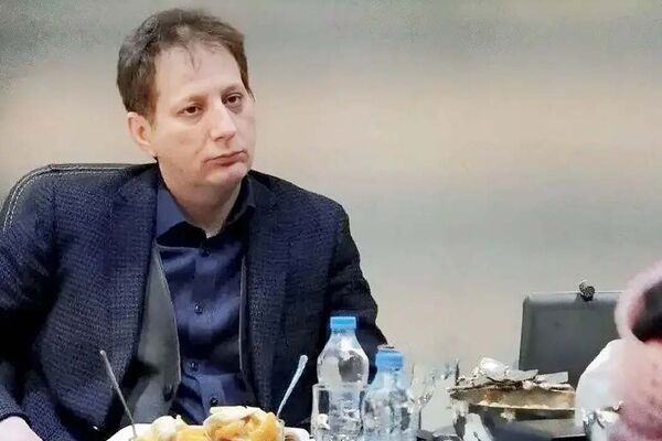 ماجرای بابک زنجانی‌های نفتی ایران / پول نفت در حساب بانکی چه کسانی است؟