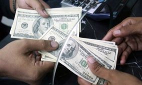 دلار بدون جهش در میانه جنگ؛ دولت چطور بازار را مدیریت کرد؟