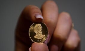 قیمت طلا و سکه امروز 22 دی 1402 / پیشتازی سکه امامی ادامه می یابد؟ +فیلم