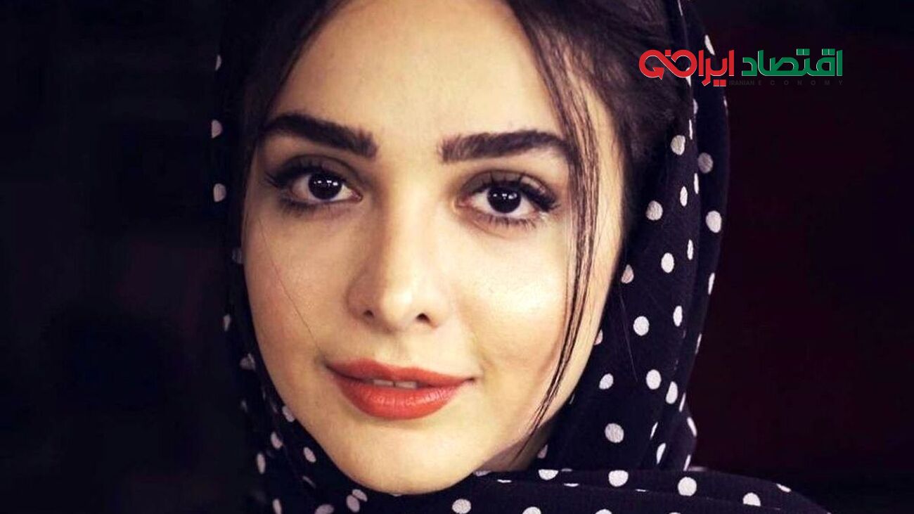 تابلوی دیواری لوکس آینه‌کاری شده در خانه المیرا دهقانی + عکس