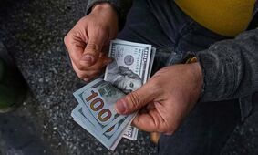 دلار عقب نشست؛ قیمت دلار و یورو امروز ۲۲ شهریور
