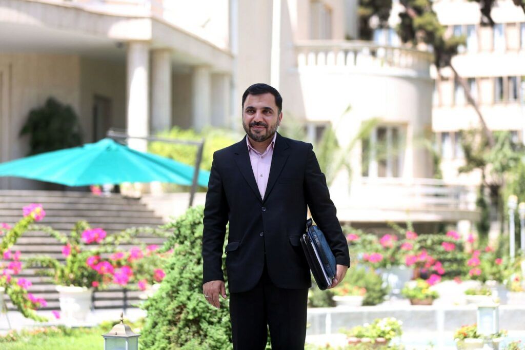 وزیر ارتباطات تماس تصویری
