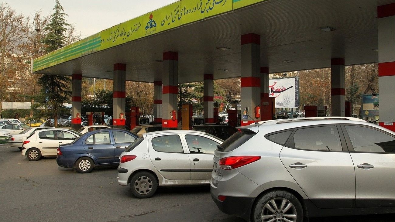 چه خبر از واریز سهمیه بنزین ؟! / این خانوارها بنزین می گیرند !