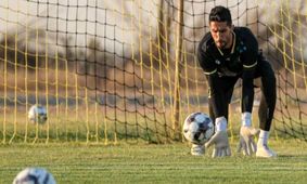 معمای حضور حسینی در بازی با تراکتور/ بررسی احتمالات