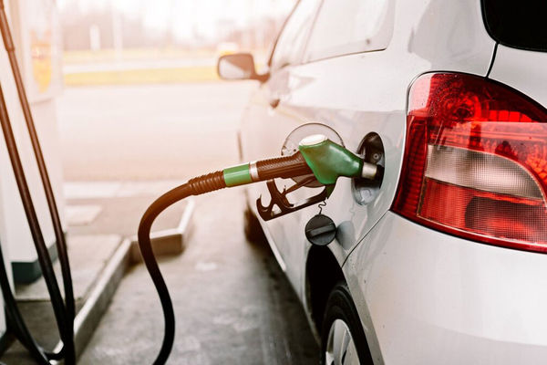 شوک قیمتی بنزین در راه است؟/ بررسی ۶ سناریوی تأثیرگذار بر جیب شما!