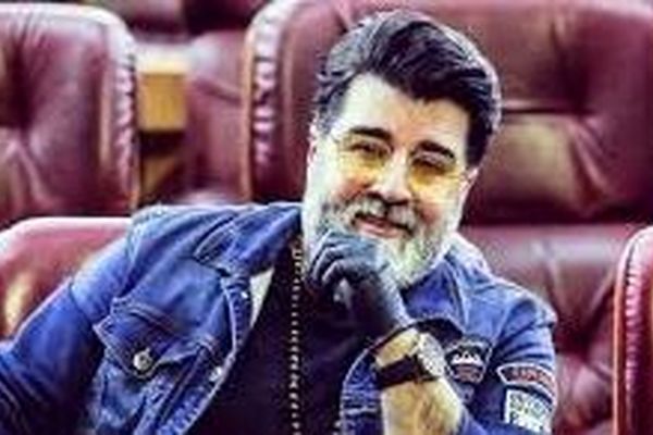 همسر مهدی یغمایی اشک آقای خواننده را درآورد / شما هم ببینید گریه می کنید !