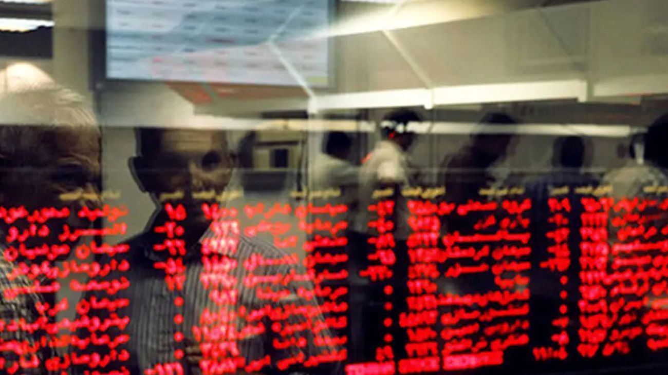 بورسِ ١۴٠٣ از شاخص ٣ میلیونی عبور میکند؟ / رقیب بورس کدام بازار است؟