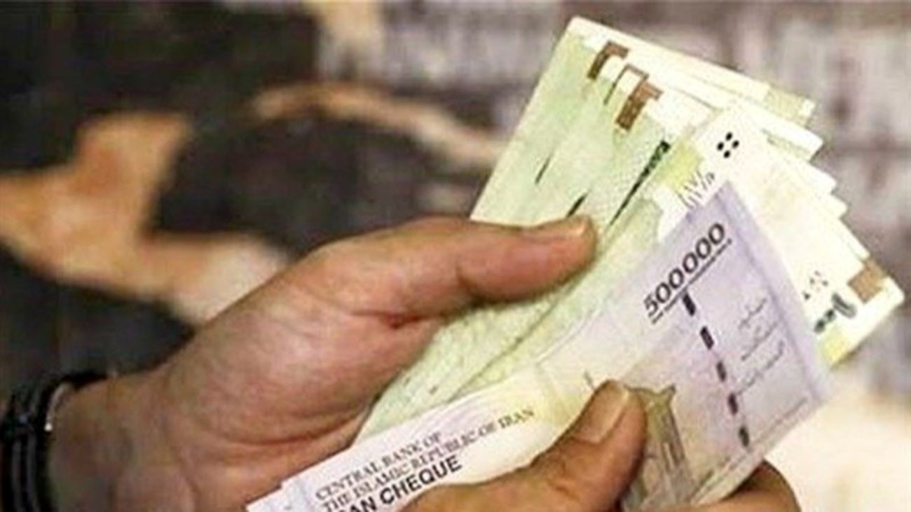 حقوق بگیران بخوانید؛ نحوه محاسبه دستمزد ساعتی و اضافهکاری در سال ۱۴۰۴