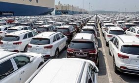 شرایط واردات خودرو در سال ۱۴۰۴/ چه کسانی مجاز به واردات هستند؟