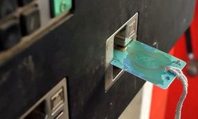 هجوم رانندگان به پمپ بنزین‌ها؛ کارت‌های سوخت خالی از سهمیه شد